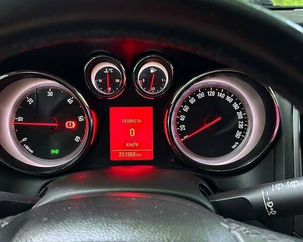 Чорний Опель Астра, об'ємом двигуна 1.7 л та пробігом 252 тис. км за 8000 $, фото 11 на Automoto.ua