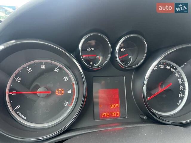 Черный Опель Астра, объемом двигателя 1.5 л и пробегом 197 тыс. км за 9400 $, фото 6 на Automoto.ua