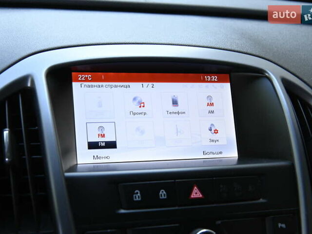 Опель Астра 2014 у Бердичеве на Automoto.ua Чорний Опель Астра, об'ємом двигуна 1.96 л та пробігом 238 тис. км за 8700 $, фото 18 на Automoto.ua