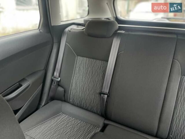 Черный Опель Астра, объемом двигателя 1.5 л и пробегом 197 тыс. км за 9400 $, фото 35 на Automoto.ua