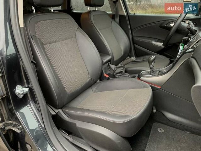 Черный Опель Астра, объемом двигателя 1.7 л и пробегом 326 тыс. км за 8655 $, фото 34 на Automoto.ua