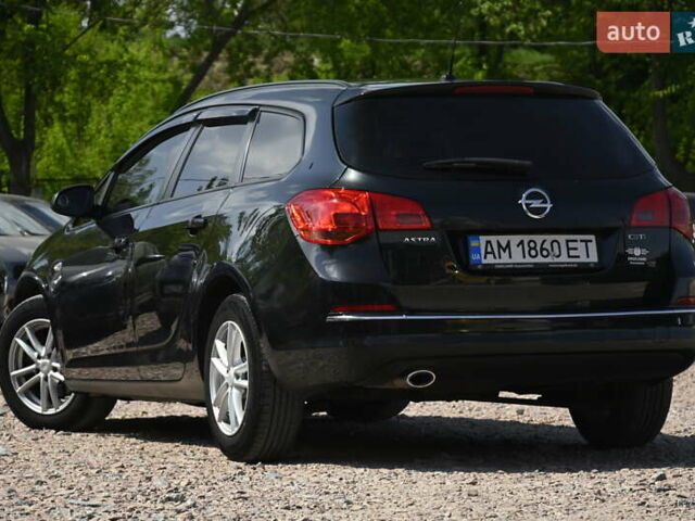 Опель Астра 2014 у Бердичеве на Automoto.ua Чорний Опель Астра, об'ємом двигуна 1.96 л та пробігом 238 тис. км за 8700 $, фото 6 на Automoto.ua
