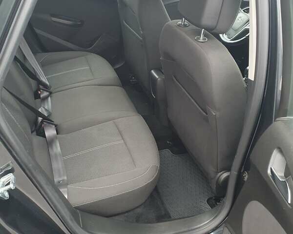 Черный Опель Астра, объемом двигателя 1.6 л и пробегом 251 тыс. км за 7600 $, фото 6 на Automoto.ua