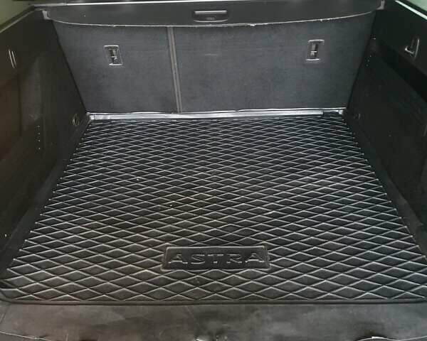 Черный Опель Астра, объемом двигателя 1.6 л и пробегом 251 тыс. км за 7600 $, фото 17 на Automoto.ua