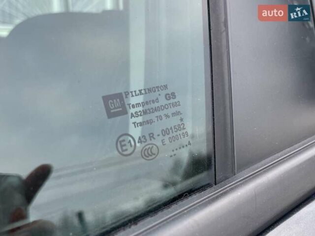 Черный Опель Астра, объемом двигателя 1.5 л и пробегом 197 тыс. км за 9400 $, фото 74 на Automoto.ua