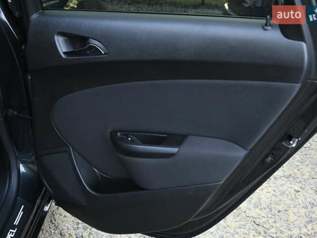 Чорний Опель Астра, об'ємом двигуна 1.96 л та пробігом 238 тис. км за 8400 $, фото 25 на Automoto.ua