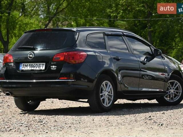 Опель Астра 2014 у Бердичеве на Automoto.ua Чорний Опель Астра, об'ємом двигуна 1.96 л та пробігом 238 тис. км за 8700 $, фото 9 на Automoto.ua
