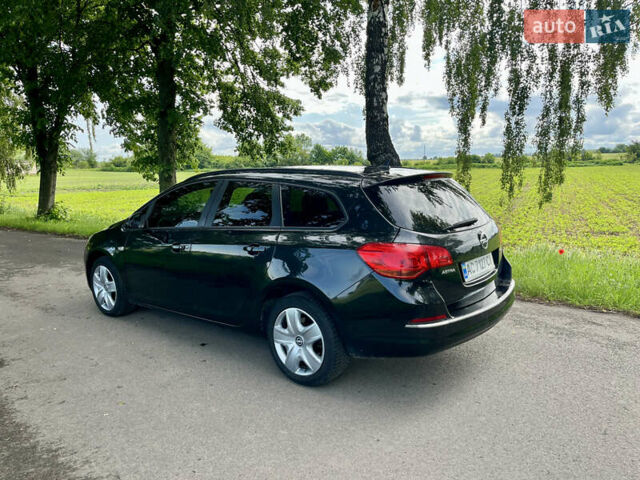 Черный Опель Астра, объемом двигателя 1.69 л и пробегом 254 тыс. км за 7600 $, фото 7 на Automoto.ua