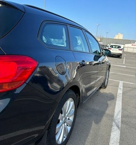 Черный Опель Астра, объемом двигателя 1.69 л и пробегом 192 тыс. км за 8500 $, фото 5 на Automoto.ua