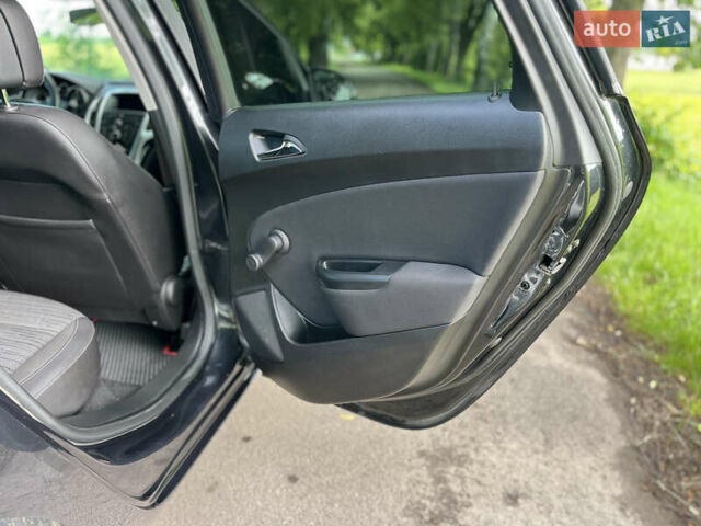 Черный Опель Астра, объемом двигателя 1.69 л и пробегом 254 тыс. км за 7600 $, фото 43 на Automoto.ua