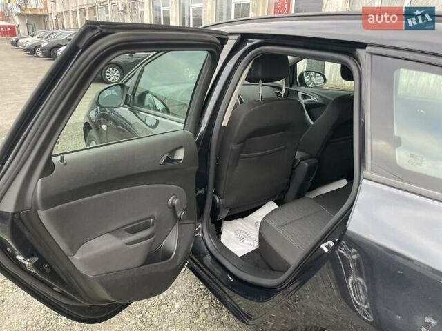 Черный Опель Астра, объемом двигателя 1.5 л и пробегом 197 тыс. км за 9400 $, фото 38 на Automoto.ua