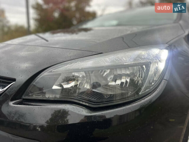 Черный Опель Астра, объемом двигателя 1.6 л и пробегом 205 тыс. км за 8290 $, фото 18 на Automoto.ua