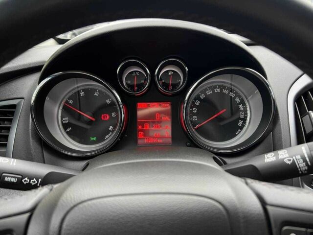 Черный Опель Астра, объемом двигателя 1.6 л и пробегом 145 тыс. км за 9600 $, фото 12 на Automoto.ua