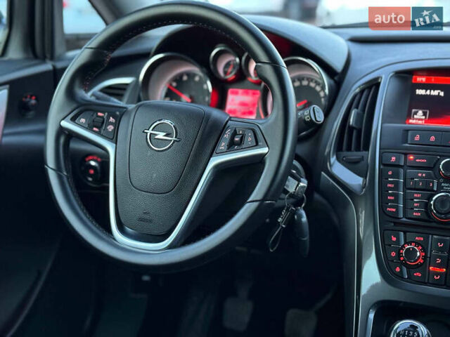 Опель Астра 2015 у Дрогобичі на Automoto.ua Чорний Опель Астра, об'ємом двигуна 1.6 л та пробігом 196 тис. км за 8550 $, фото 78 на Automoto.ua