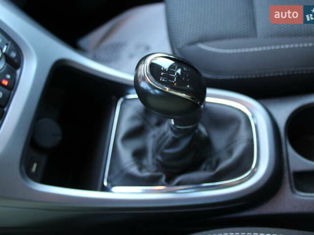 Черный Опель Астра, объемом двигателя 1.6 л и пробегом 205 тыс. км за 7790 $, фото 69 на Automoto.ua