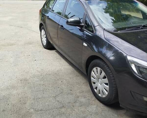 Черный Опель Астра, объемом двигателя 1.6 л и пробегом 188 тыс. км за 8100 $, фото 8 на Automoto.ua