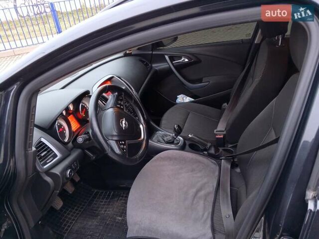 Черный Опель Астра, объемом двигателя 1.6 л и пробегом 280 тыс. км за 8599 $, фото 2 на Automoto.ua