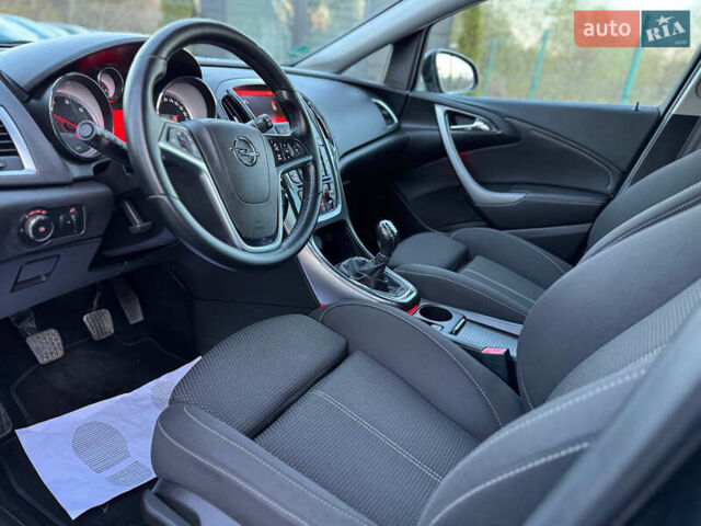 Опель Астра 2015 у Дрогобичі на Automoto.ua Чорний Опель Астра, об'ємом двигуна 1.6 л та пробігом 196 тис. км за 8550 $, фото 55 на Automoto.ua