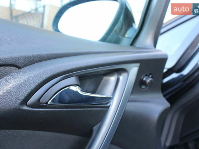 Чорний Опель Астра, об'ємом двигуна 1.6 л та пробігом 205 тис. км за 8390 $, фото 58 на Automoto.ua