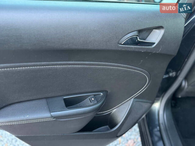 Опель Астра 2015 у Дрогобичі на Automoto.ua Чорний Опель Астра, об'ємом двигуна 1.6 л та пробігом 196 тис. км за 8550 $, фото 62 на Automoto.ua