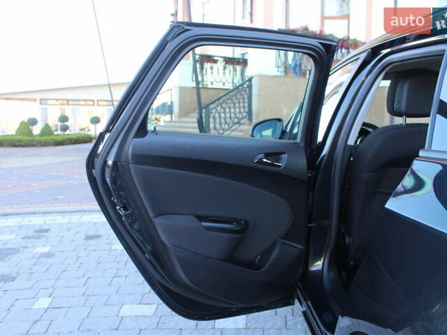 Черный Опель Астра, объемом двигателя 1.6 л и пробегом 205 тыс. км за 8290 $, фото 85 на Automoto.ua