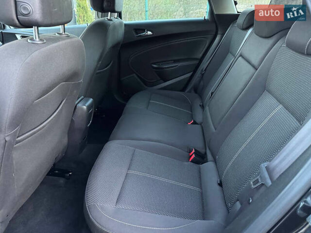 Опель Астра 2015 у Дрогобичі на Automoto.ua Чорний Опель Астра, об'ємом двигуна 1.6 л та пробігом 196 тис. км за 8550 $, фото 63 на Automoto.ua