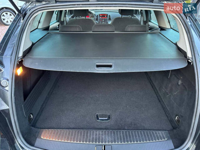 Опель Астра 2015 у Дрогобичі на Automoto.ua Чорний Опель Астра, об'ємом двигуна 1.6 л та пробігом 196 тис. км за 8550 $, фото 65 на Automoto.ua
