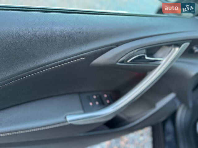 Опель Астра 2015 у Дрогобичі на Automoto.ua Чорний Опель Астра, об'ємом двигуна 1.6 л та пробігом 196 тис. км за 8550 $, фото 39 на Automoto.ua