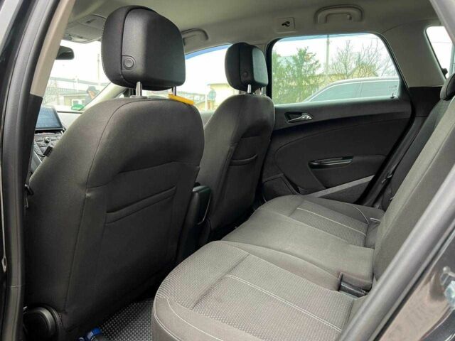 Черный Опель Астра, объемом двигателя 1.6 л и пробегом 145 тыс. км за 9600 $, фото 18 на Automoto.ua