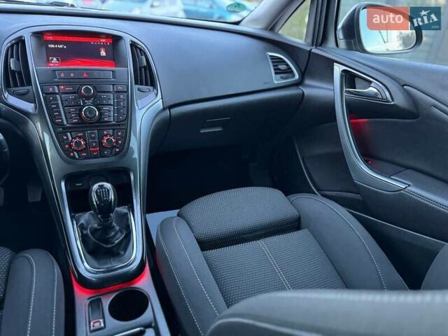 Чорний Опель Астра, об'ємом двигуна 1.6 л та пробігом 206 тис. км за 8950 $, фото 63 на Automoto.ua