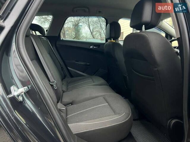 Черный Опель Астра, объемом двигателя 1.6 л и пробегом 145 тыс. км за 9600 $, фото 20 на Automoto.ua