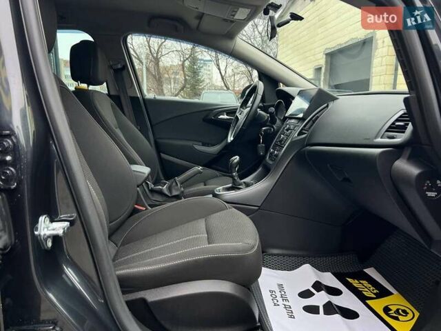 Черный Опель Астра, объемом двигателя 1.6 л и пробегом 145 тыс. км за 9600 $, фото 21 на Automoto.ua