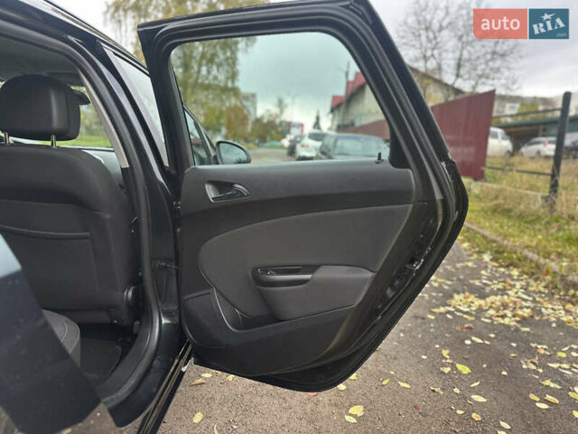 Черный Опель Астра, объемом двигателя 1.6 л и пробегом 205 тыс. км за 8290 $, фото 54 на Automoto.ua