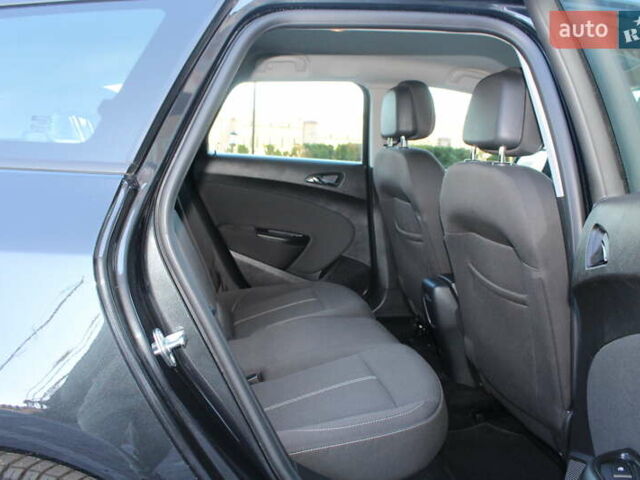 Черный Опель Астра, объемом двигателя 1.6 л и пробегом 205 тыс. км за 8290 $, фото 86 на Automoto.ua