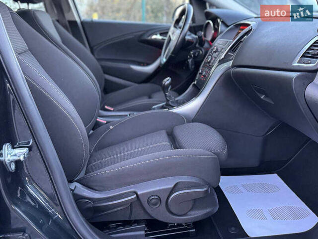 Опель Астра 2015 у Дрогобичі на Automoto.ua Чорний Опель Астра, об'ємом двигуна 1.6 л та пробігом 196 тис. км за 8550 $, фото 82 на Automoto.ua