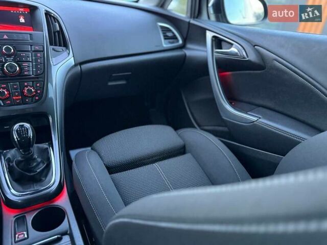 Чорний Опель Астра, об'ємом двигуна 1.6 л та пробігом 206 тис. км за 8950 $, фото 50 на Automoto.ua