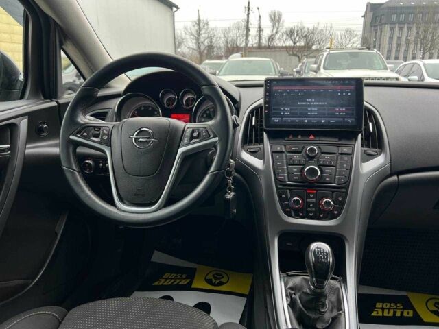 Черный Опель Астра, объемом двигателя 1.6 л и пробегом 145 тыс. км за 9600 $, фото 10 на Automoto.ua