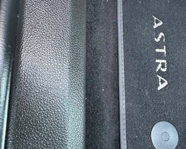 Чорний Опель Астра, об'ємом двигуна 1.6 л та пробігом 206 тис. км за 8950 $, фото 84 на Automoto.ua