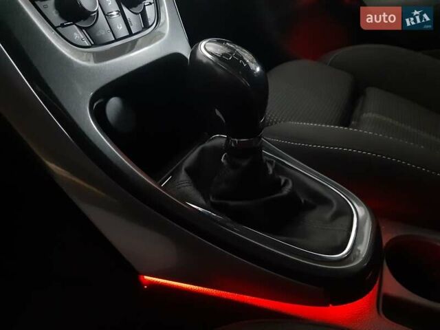 Чорний Опель Астра, об'ємом двигуна 1.6 л та пробігом 206 тис. км за 8950 $, фото 115 на Automoto.ua