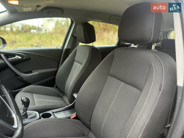 Черный Опель Астра, объемом двигателя 1.6 л и пробегом 205 тыс. км за 8290 $, фото 34 на Automoto.ua