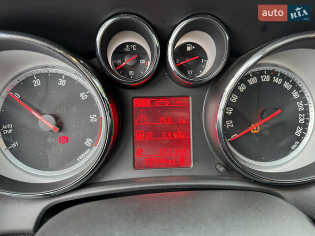 Черный Опель Астра, объемом двигателя 1.6 л и пробегом 220 тыс. км за 9200 $, фото 13 на Automoto.ua