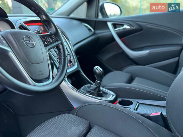 Опель Астра 2015 у Дрогобичі на Automoto.ua Чорний Опель Астра, об'ємом двигуна 1.6 л та пробігом 196 тис. км за 8550 $, фото 60 на Automoto.ua