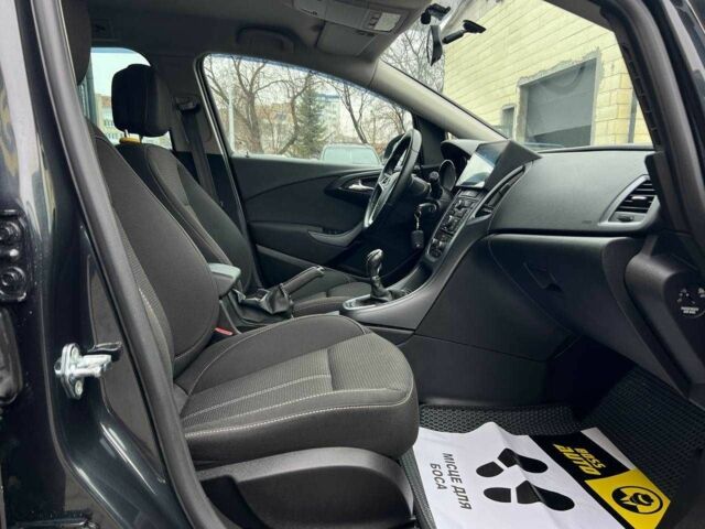 Черный Опель Астра, объемом двигателя 1.6 л и пробегом 145 тыс. км за 9600 $, фото 21 на Automoto.ua