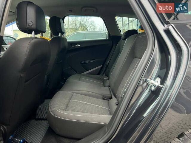 Чорний Опель Астра, об'ємом двигуна 1.6 л та пробігом 145 тис. км за 9000 $, фото 19 на Automoto.ua