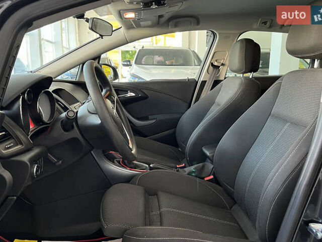 Черный Опель Астра, объемом двигателя 1.6 л и пробегом 289 тыс. км за 8400 $, фото 10 на Automoto.ua