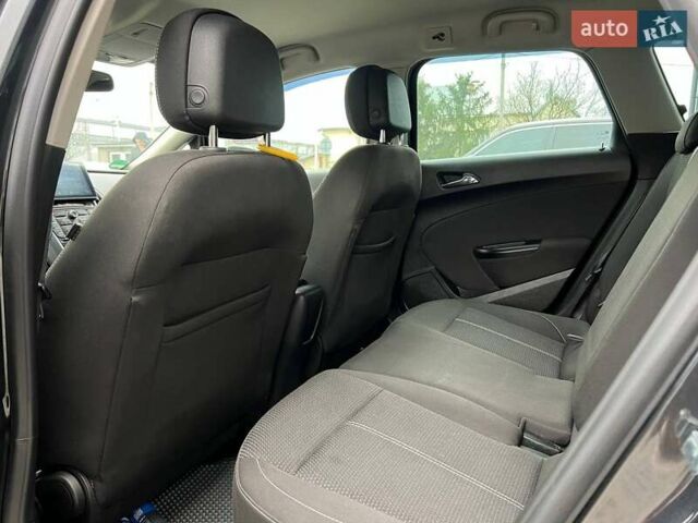 Черный Опель Астра, объемом двигателя 1.6 л и пробегом 145 тыс. км за 9600 $, фото 18 на Automoto.ua