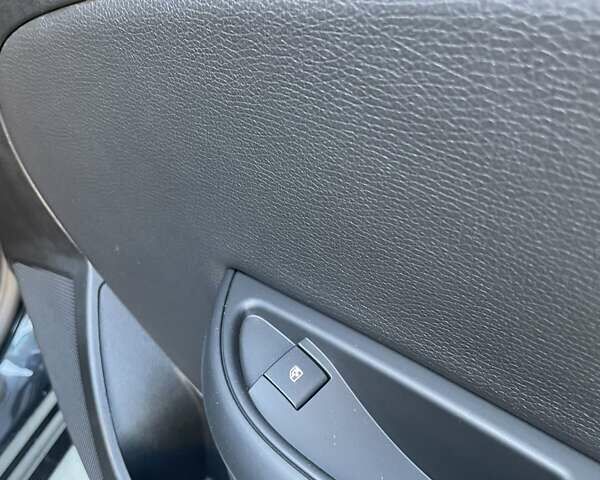 Черный Опель Астра, объемом двигателя 1.6 л и пробегом 292 тыс. км за 8950 $, фото 25 на Automoto.ua