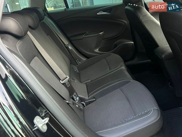 Черный Опель Астра, объемом двигателя 1.6 л и пробегом 205 тыс. км за 11550 $, фото 30 на Automoto.ua