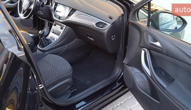 Черный Опель Астра, объемом двигателя 1.6 л и пробегом 247 тыс. км за 9550 $, фото 1 на Automoto.ua