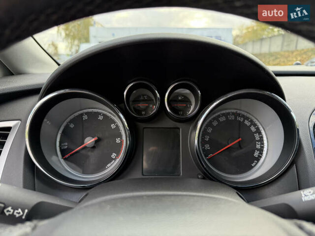 Черный Опель Астра, объемом двигателя 1.6 л и пробегом 220 тыс. км за 9900 $, фото 18 на Automoto.ua